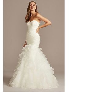 Never worn Organza Mermaid Wedding Dress